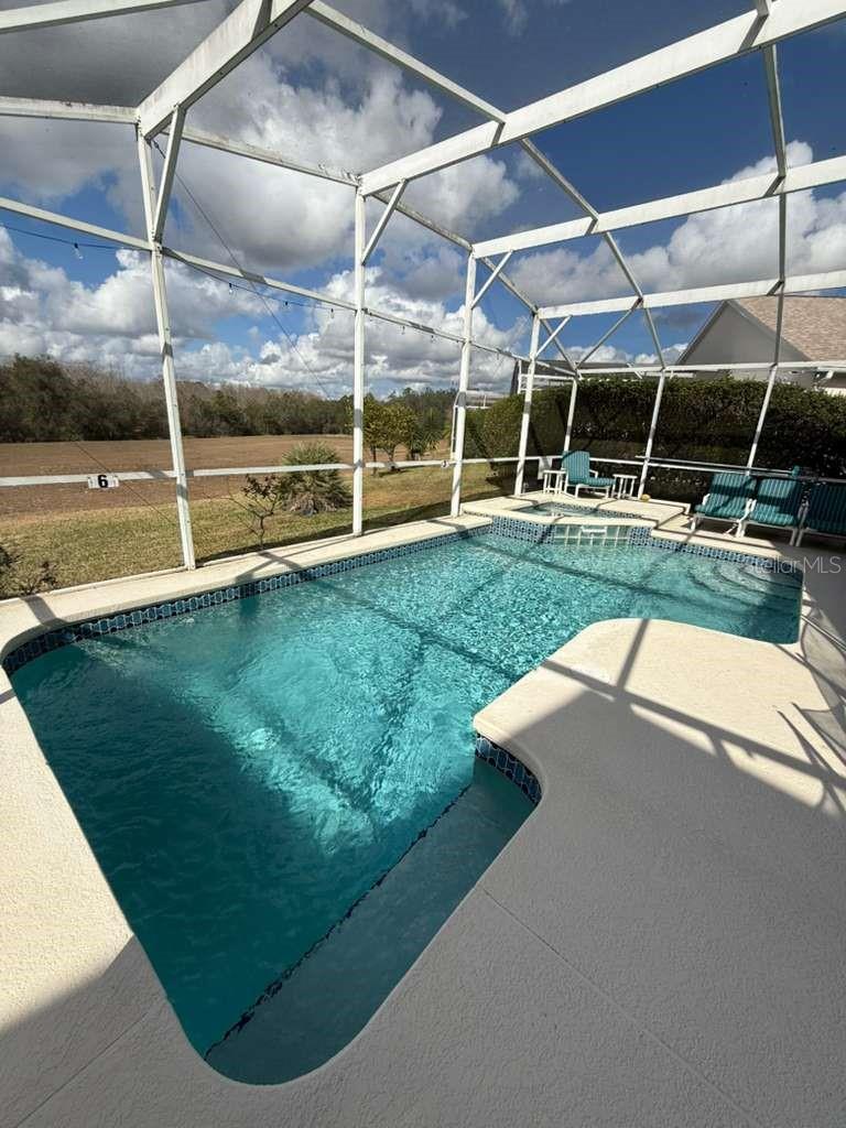 Image 9 of 33 For 543 Birkdale Street