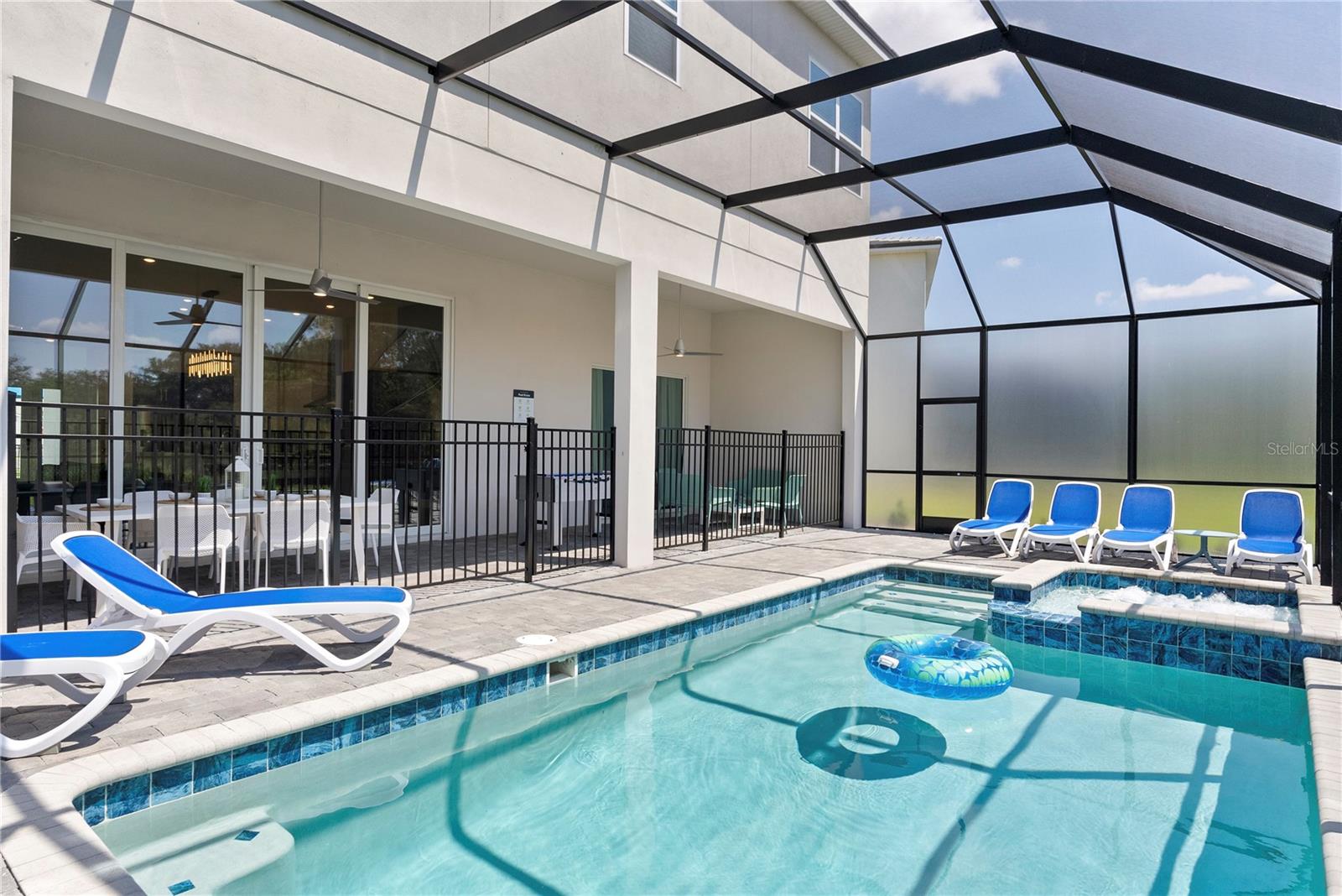 Image 28 of 36 For 2121 Pine Oak Loop