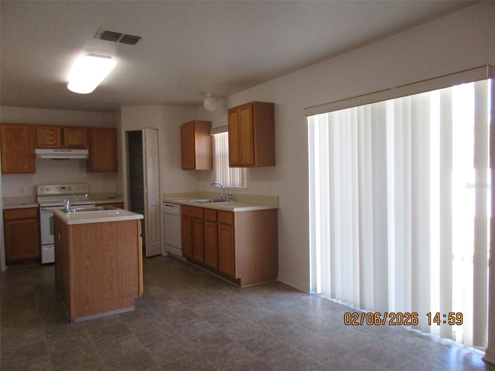 Image 18 of 45 For 2623 Hunley Loop