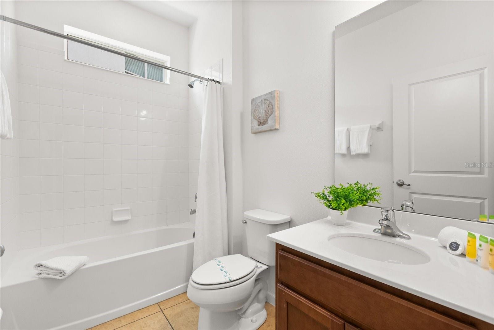 Image 12 of 33 For 4565 Cabello Loop