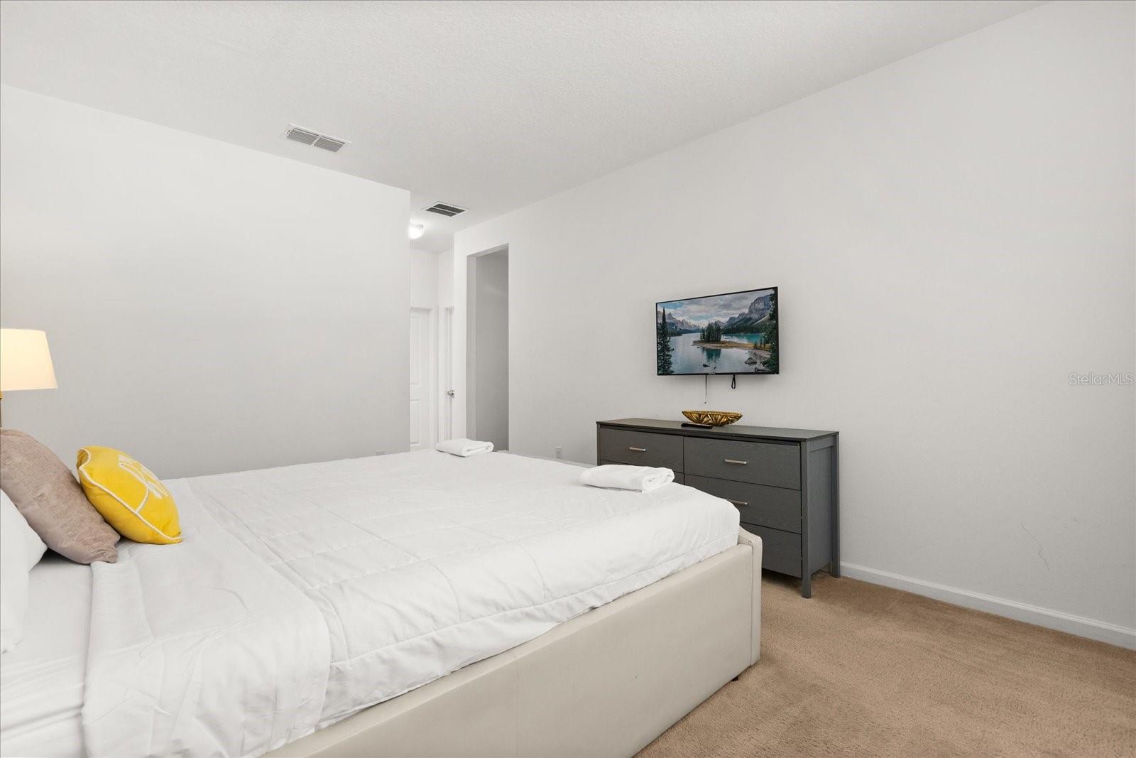 Image 14 of 33 For 4565 Cabello Loop