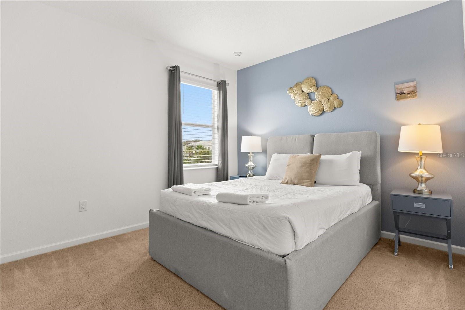 Image 22 of 33 For 4565 Cabello Loop