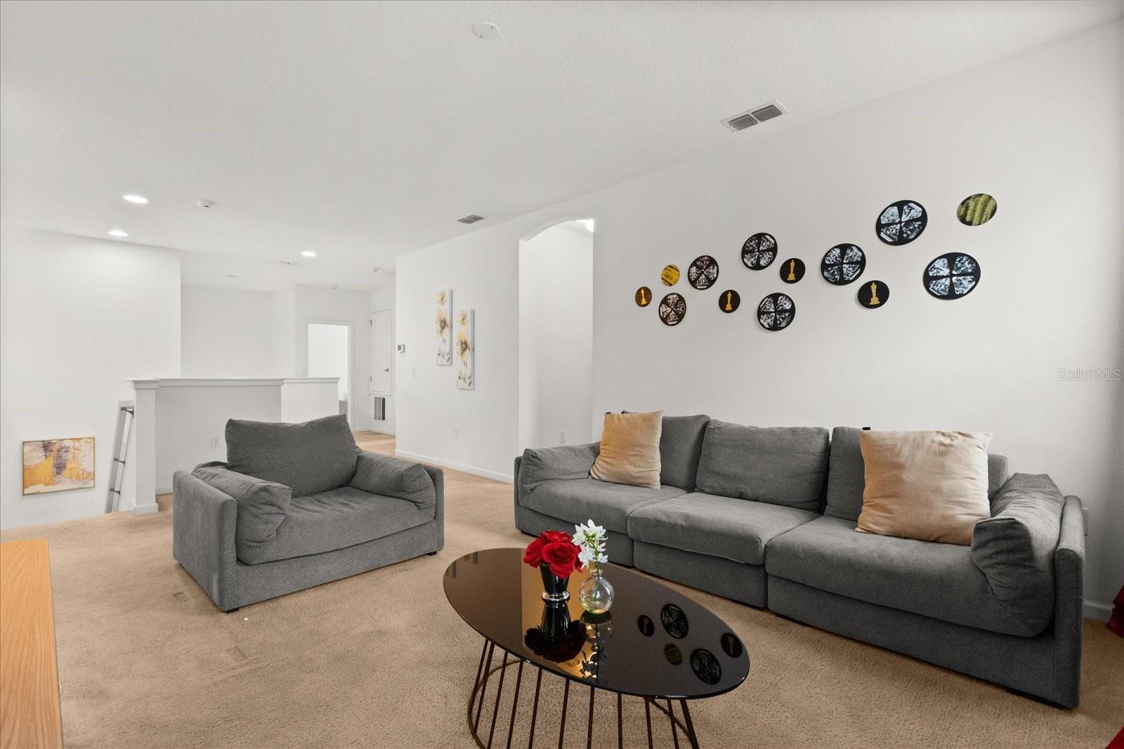 Image 3 of 33 For 4565 Cabello Loop