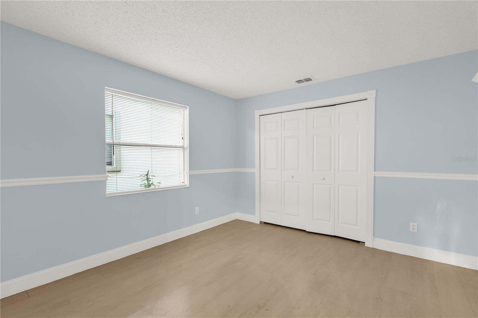 Image 17 of 26 For 14528 Redmeadow Court