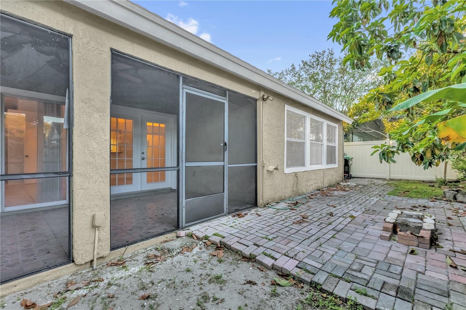 Image 24 of 26 For 14528 Redmeadow Court