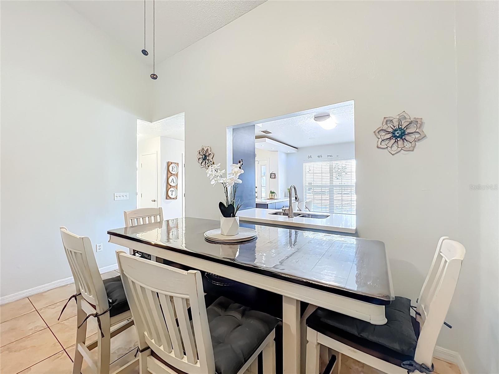 Image 15 of 55 For 2364 Water View Loop