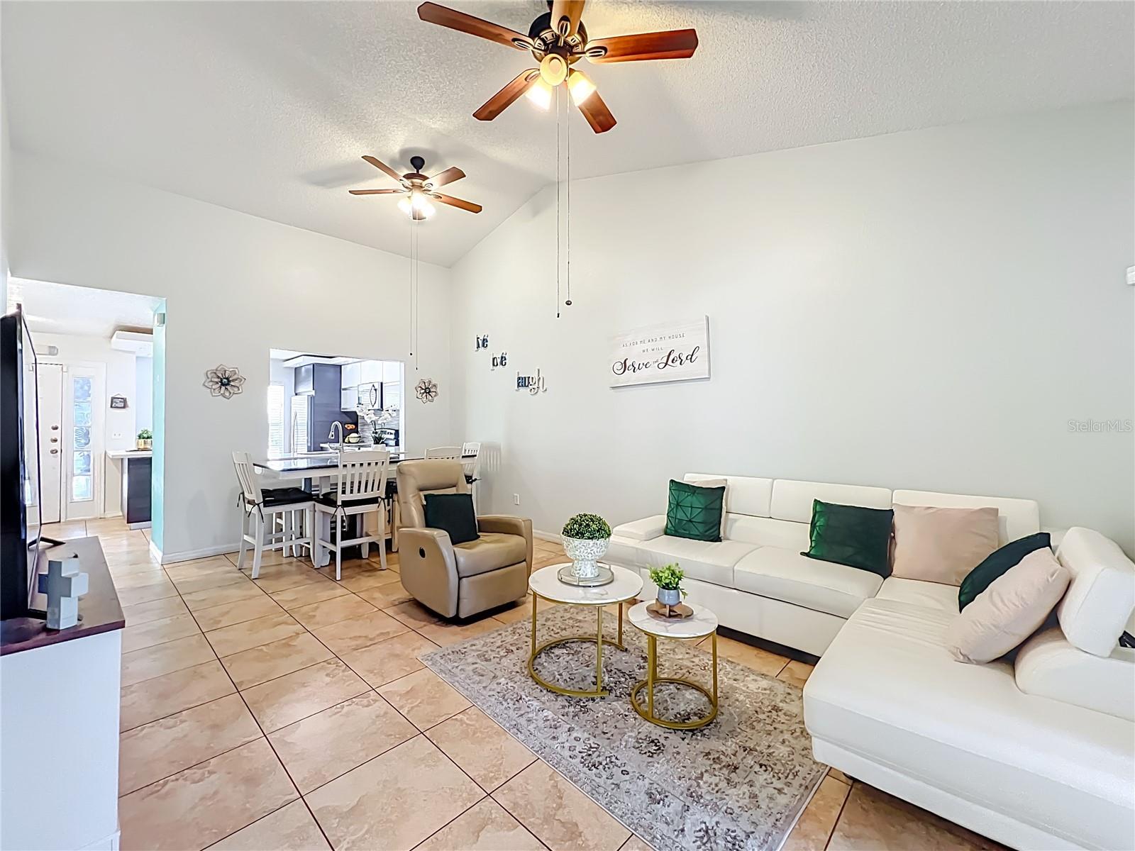 Image 18 of 55 For 2364 Water View Loop