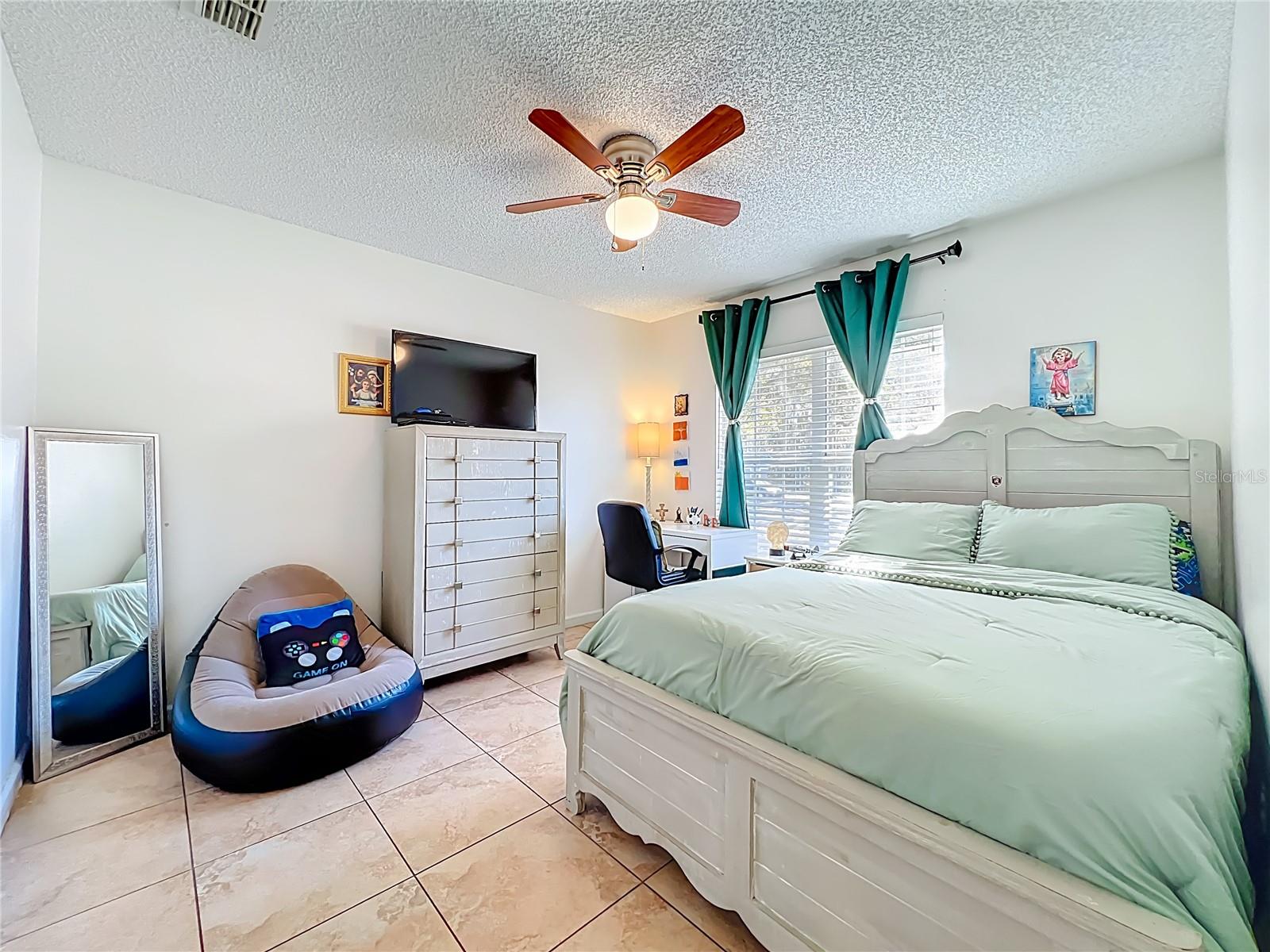 Image 30 of 55 For 2364 Water View Loop