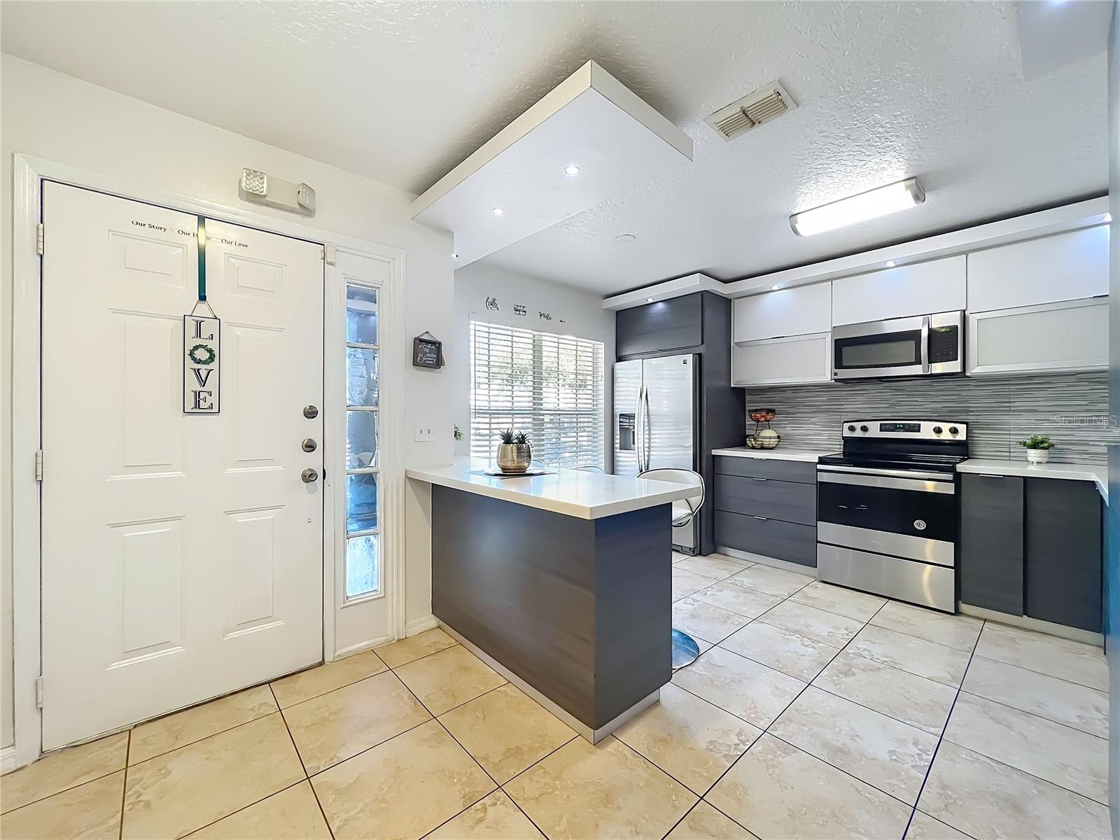 Image 8 of 55 For 2364 Water View Loop