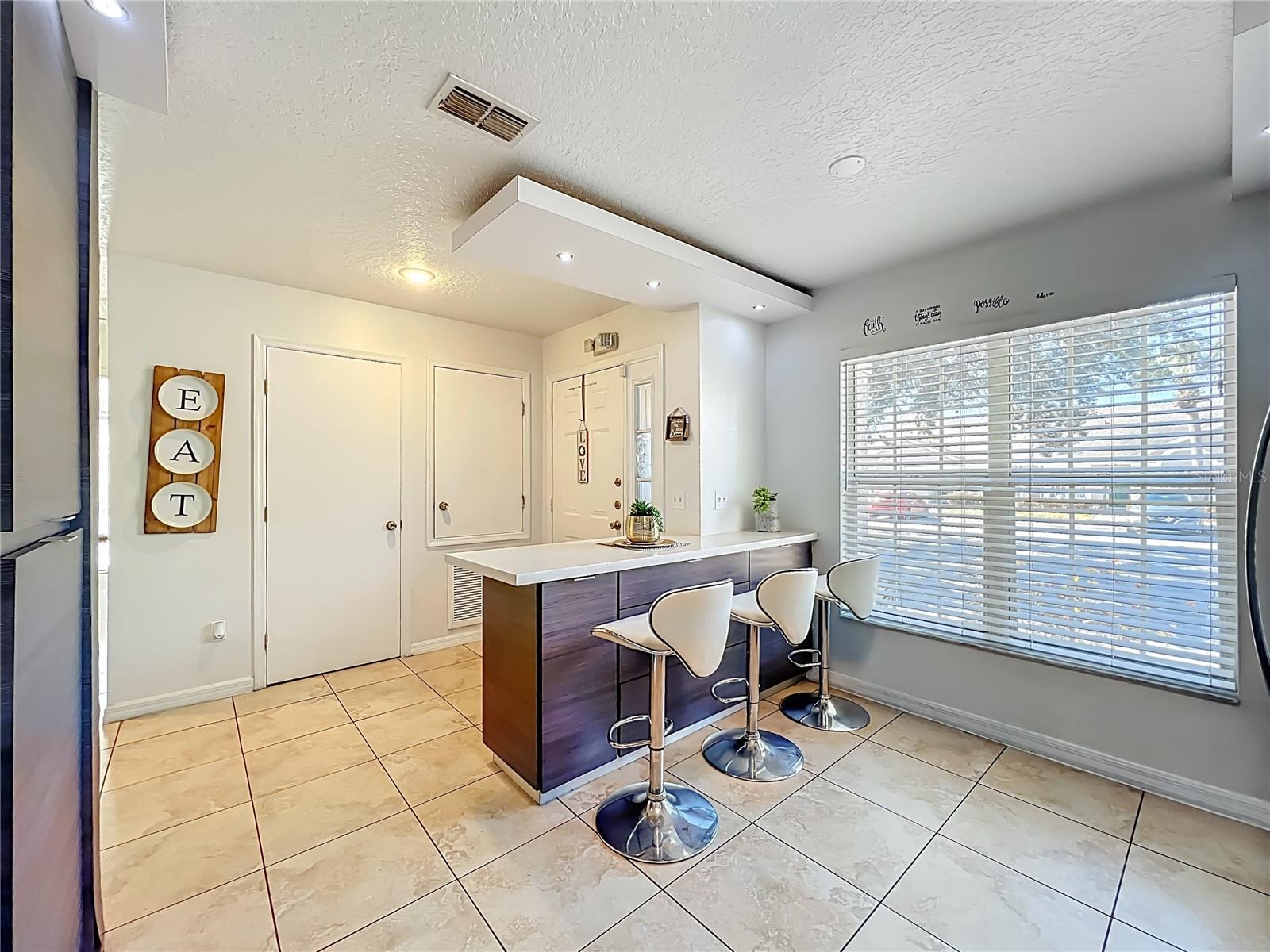 Image 9 of 55 For 2364 Water View Loop