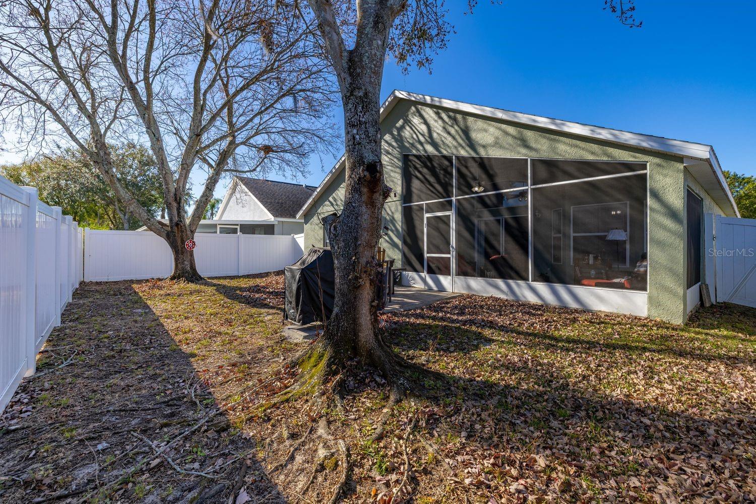 Image 18 of 51 For 2752 Wilshire Road