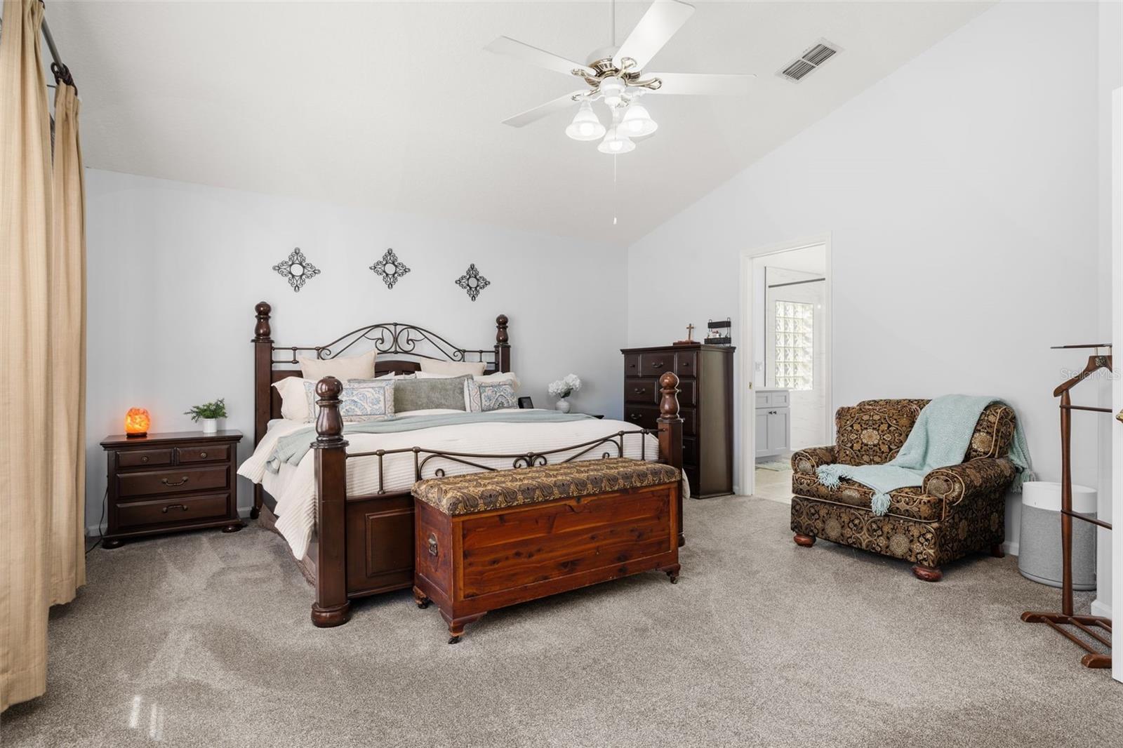 Image 25 of 51 For 2752 Wilshire Road