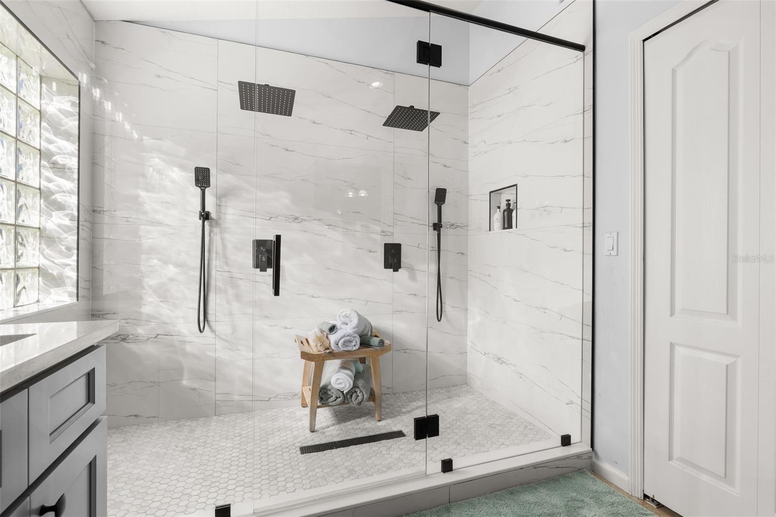 Image 29 of 51 For 2752 Wilshire Road