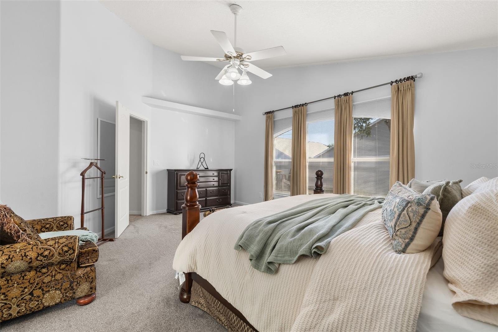 Image 32 of 51 For 2752 Wilshire Road