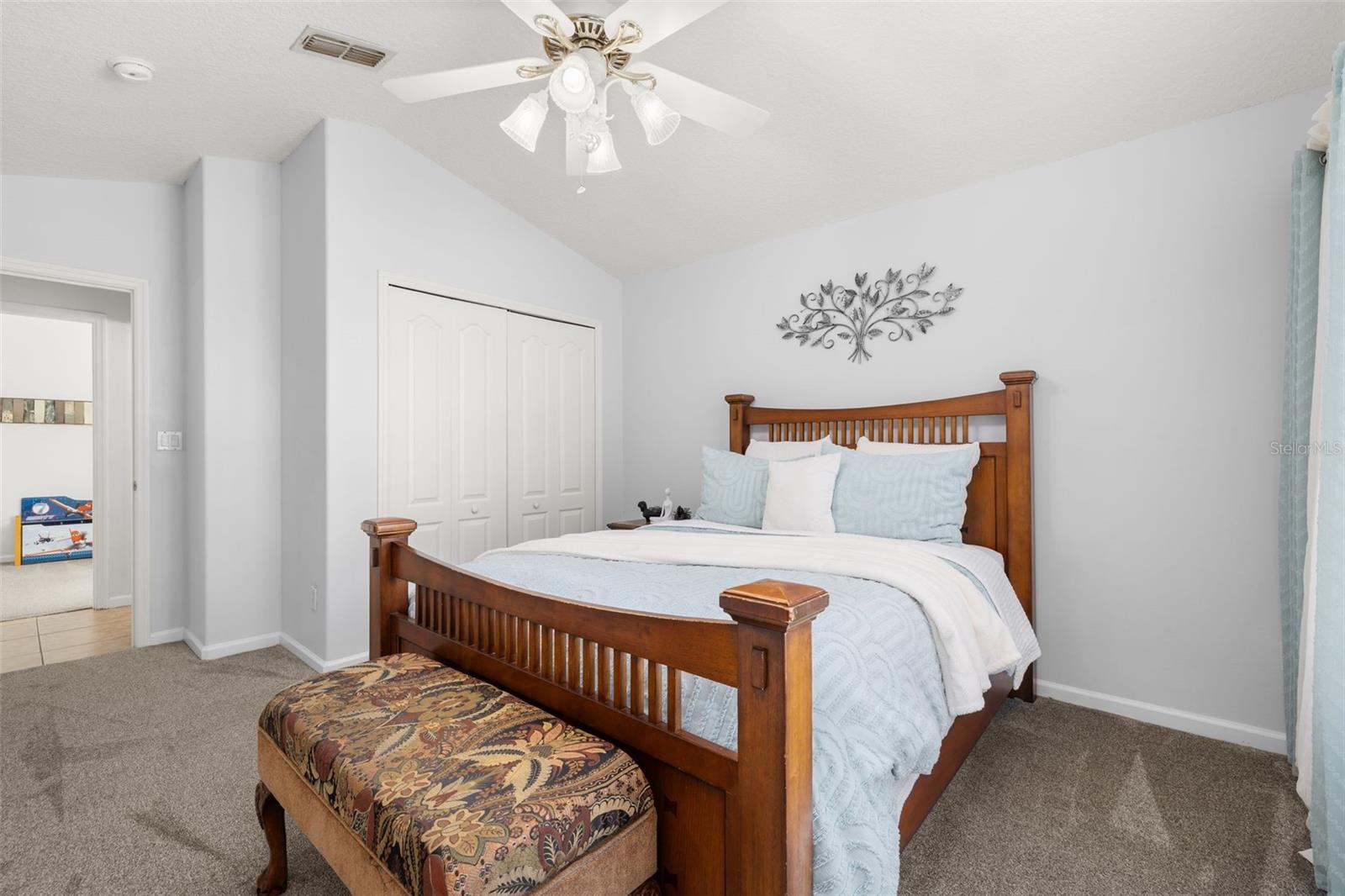 Image 35 of 51 For 2752 Wilshire Road