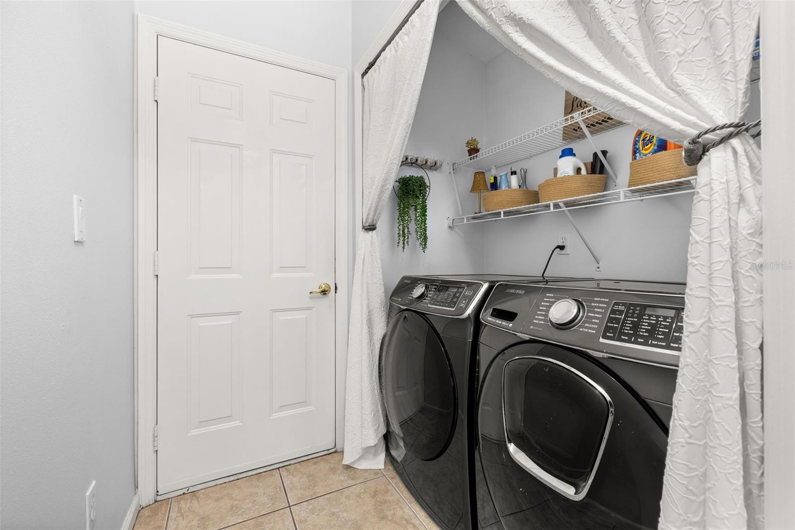 Image 40 of 51 For 2752 Wilshire Road