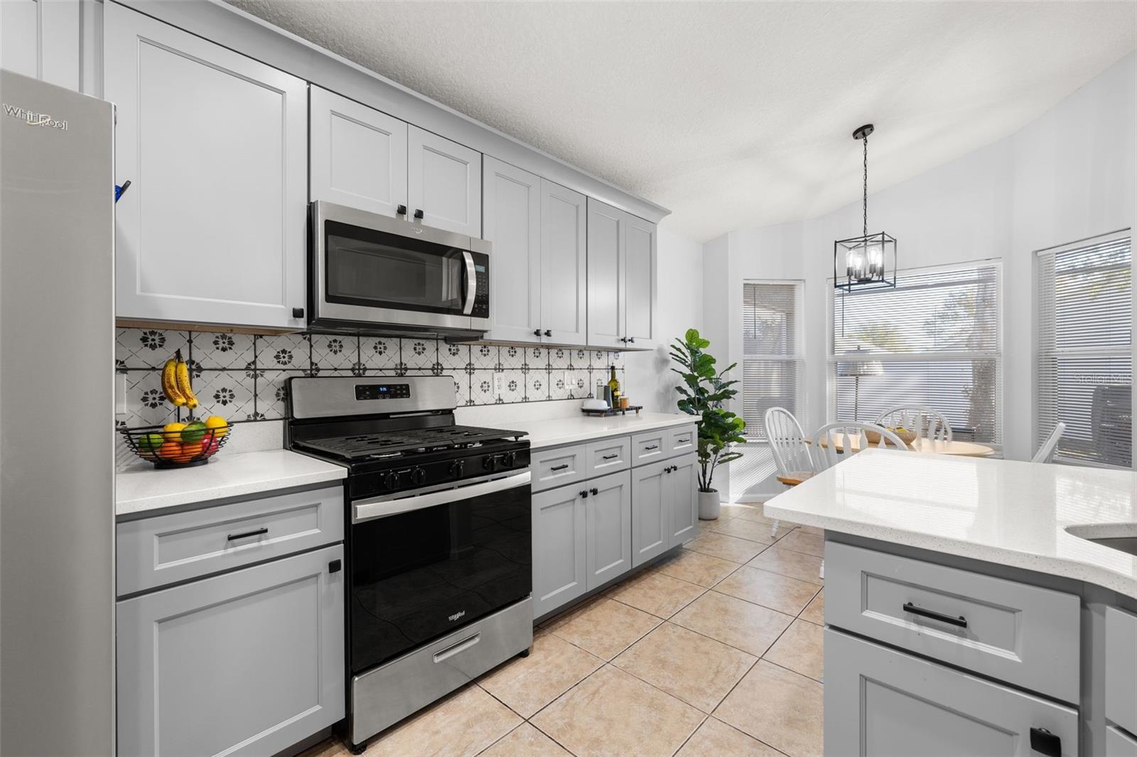 Image 7 of 51 For 2752 Wilshire Road