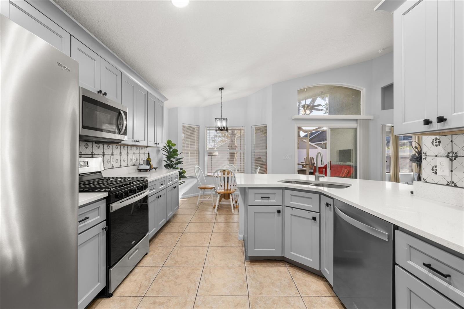 Image 8 of 51 For 2752 Wilshire Road