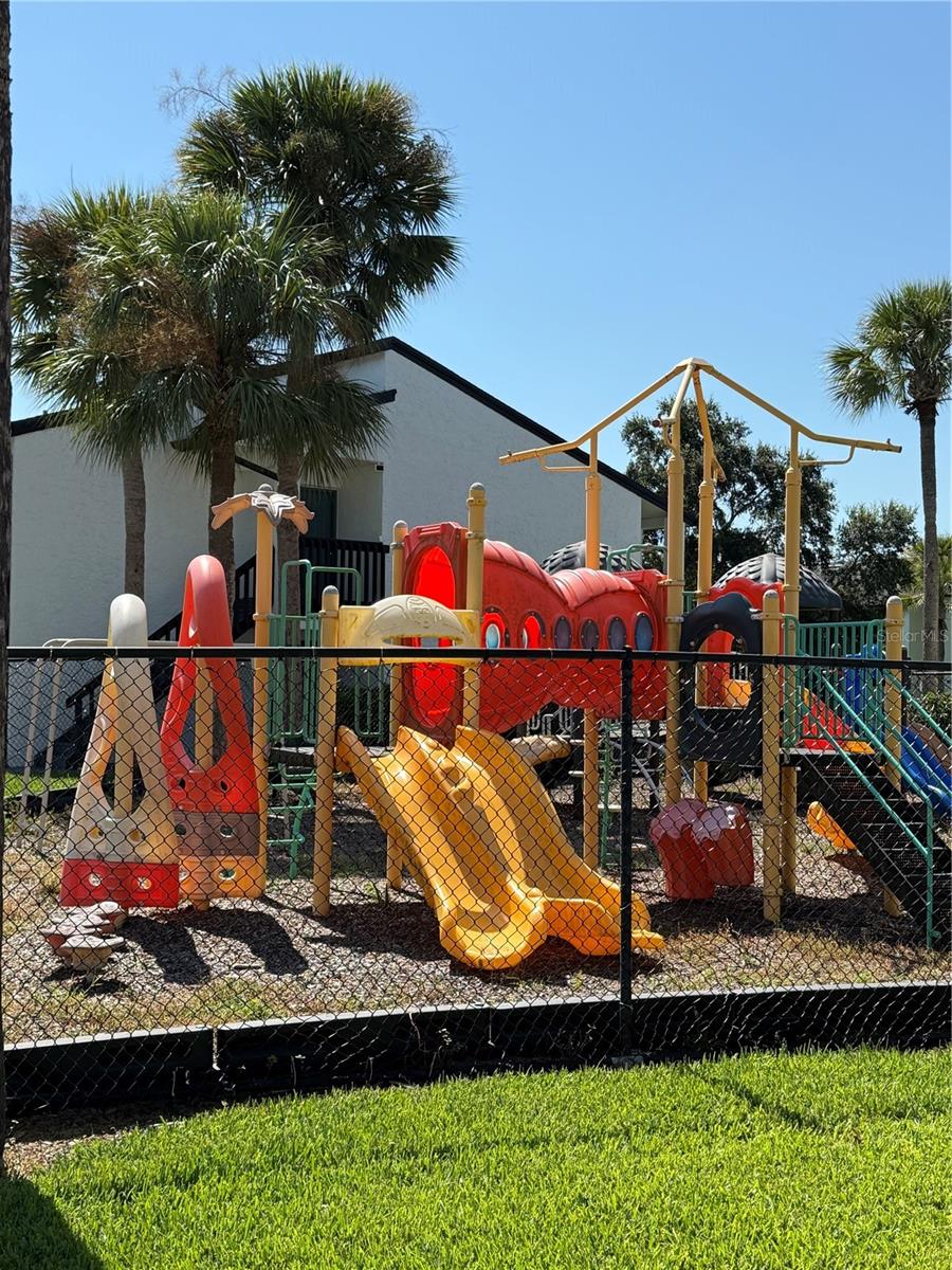 Image 11 of 13 For 4213 Semoran Boulevard 9