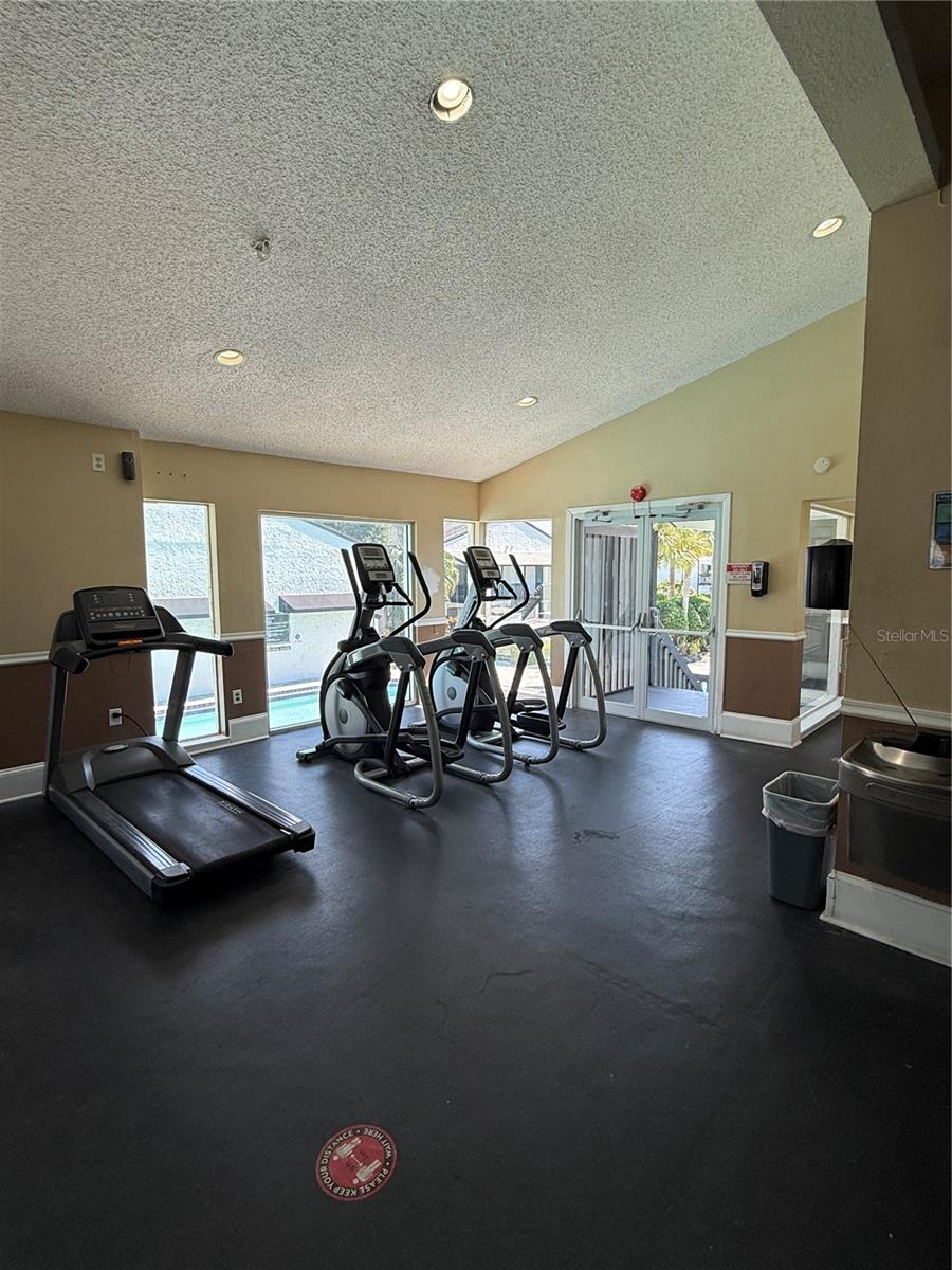 Image 12 of 13 For 4213 Semoran Boulevard 9