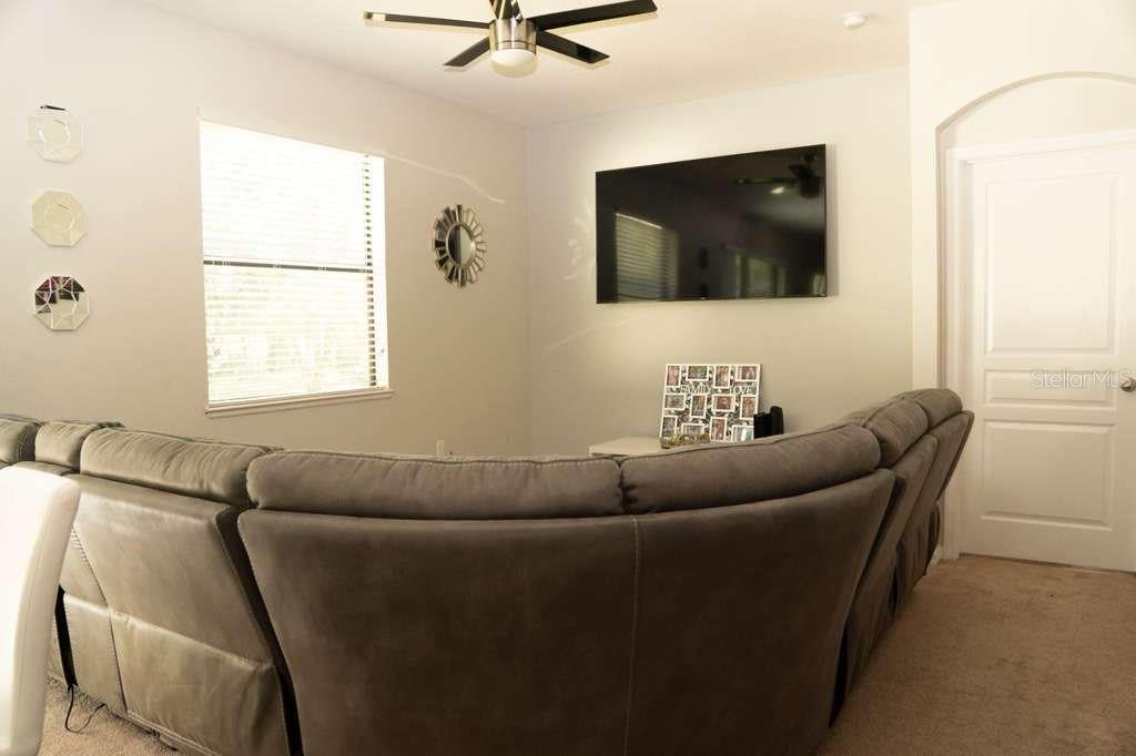 Image 5 of 17 For 4842 Ashurst Street