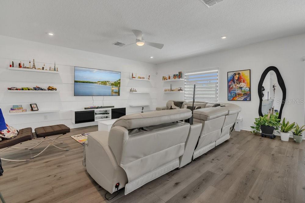 Image 4 of 37 For 5225 Tuscany Lane