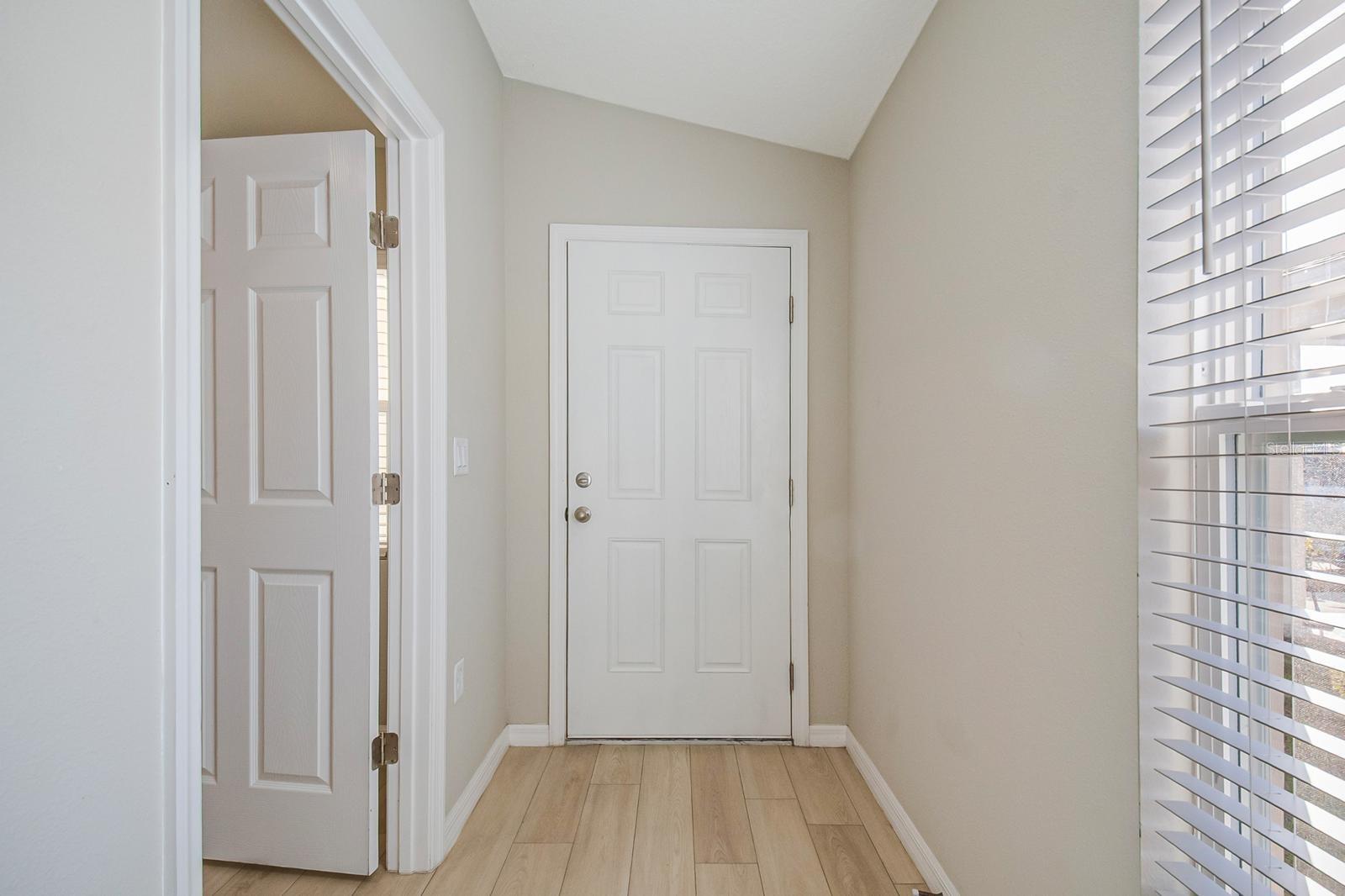 Image 3 of 30 For 1345 Derry Ave