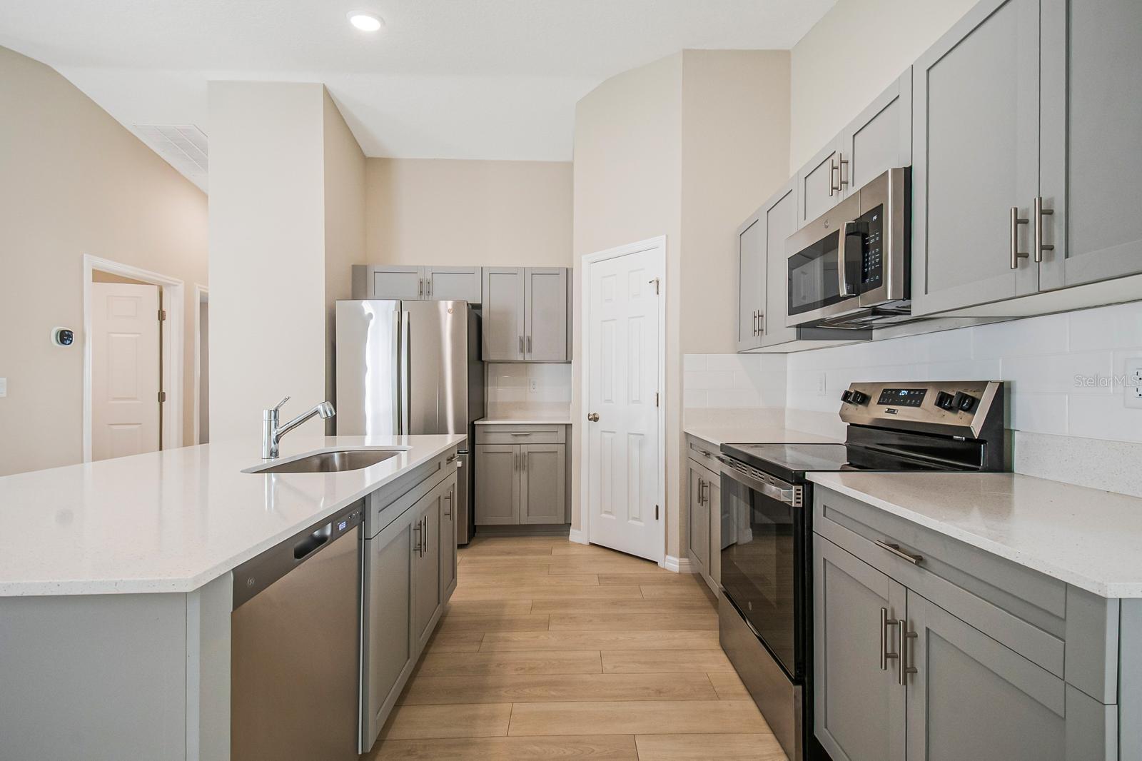 Image 7 of 30 For 1345 Derry Ave