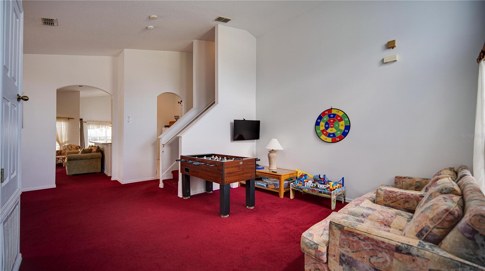 Image 3 of 27 For 408 Bloomingdale Drive