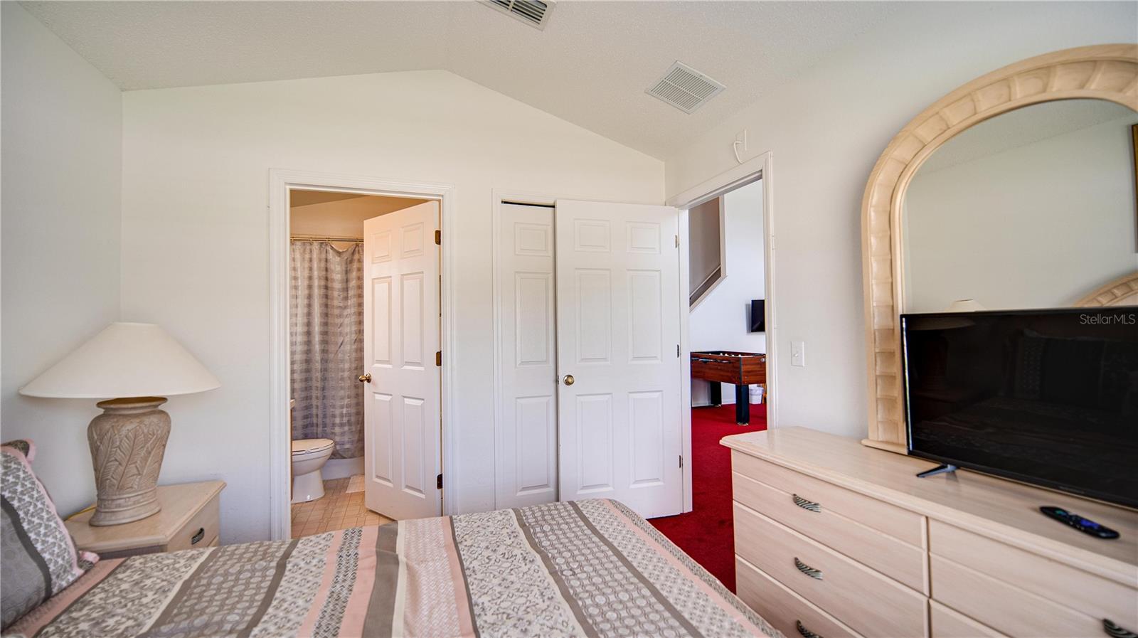 Image 5 of 27 For 408 Bloomingdale Drive