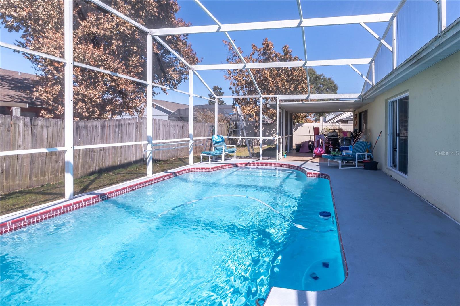 Listing photo id 6 for 2672 Debany Road