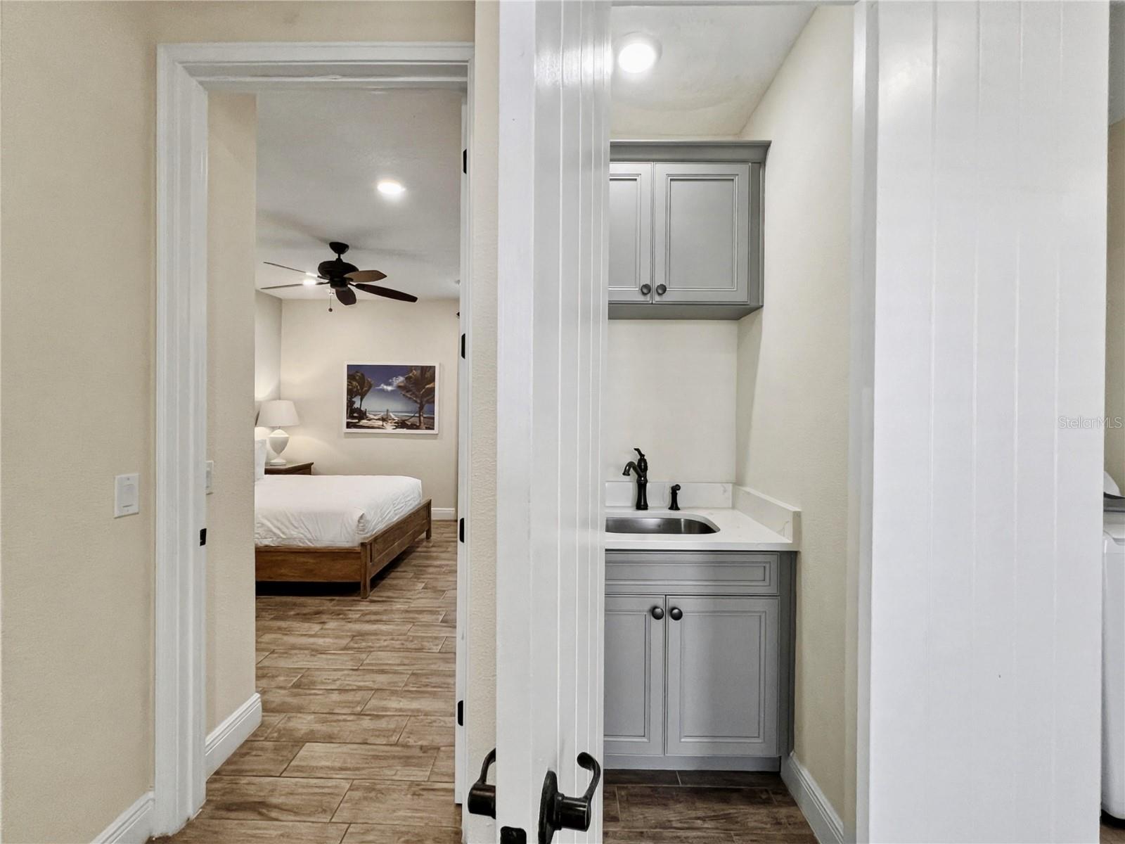 Image 24 of 53 For 3052 Parrot Head Place