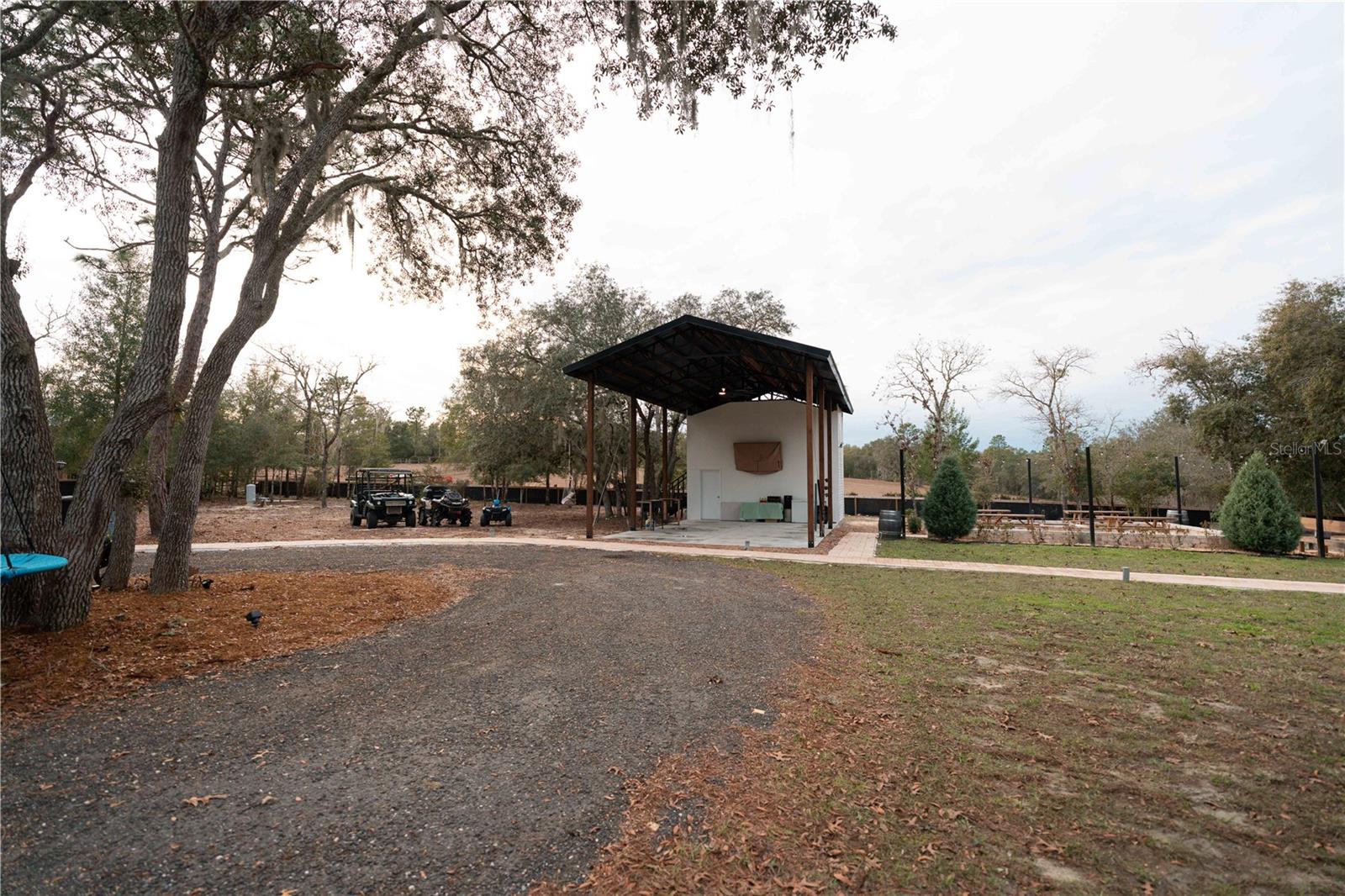 Image 27 of 58 For 7670 97th Court