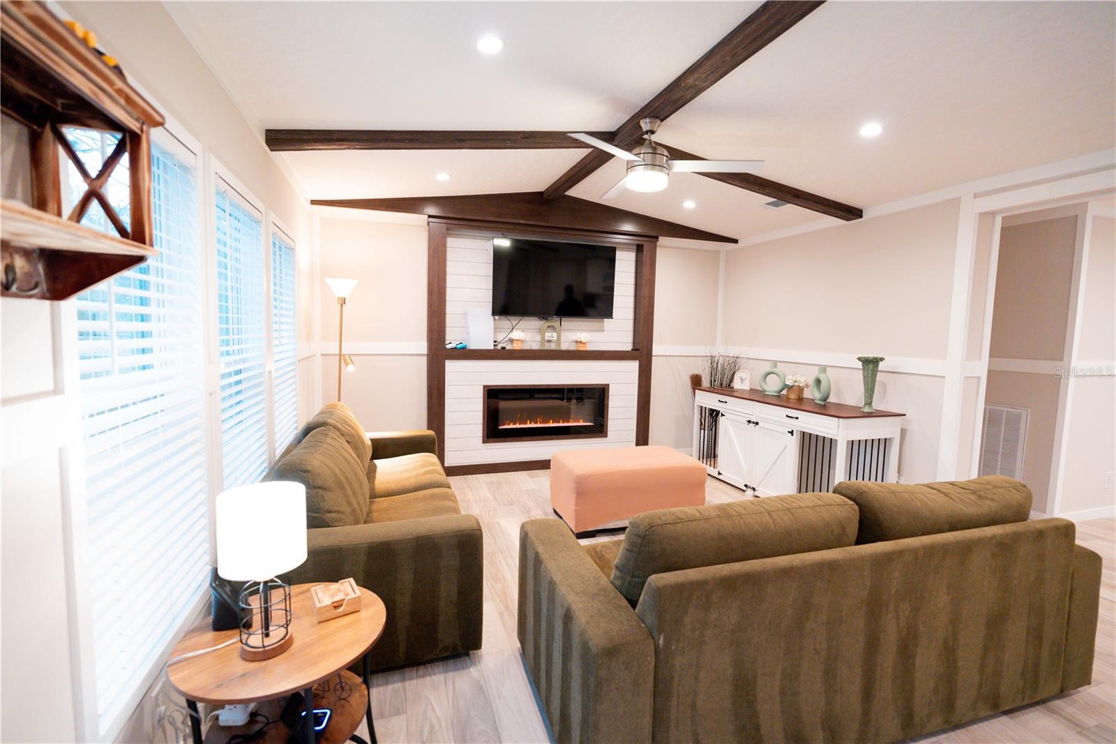 Image 3 of 58 For 7670 97th Court