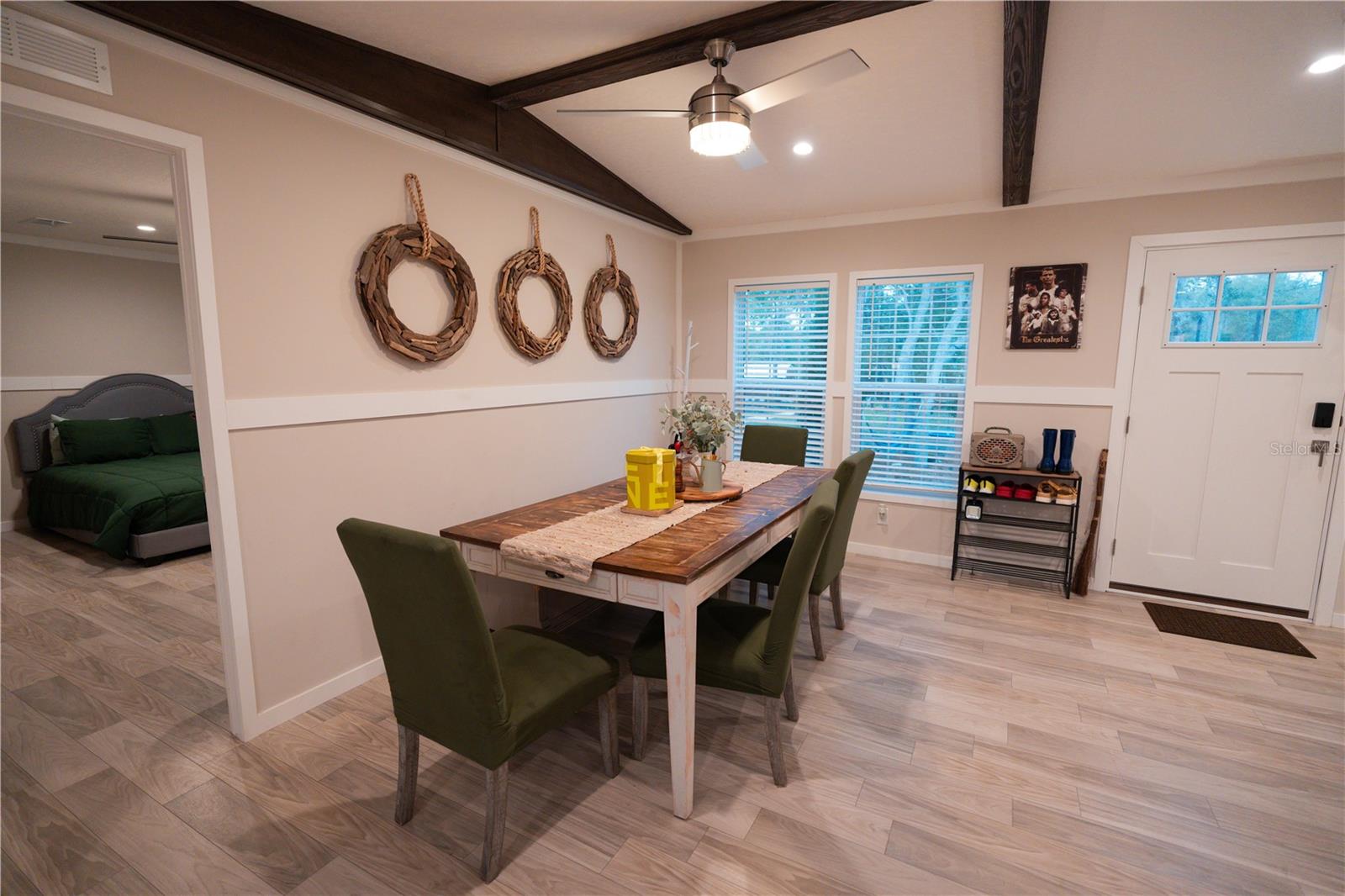 Image 6 of 58 For 7670 97th Court