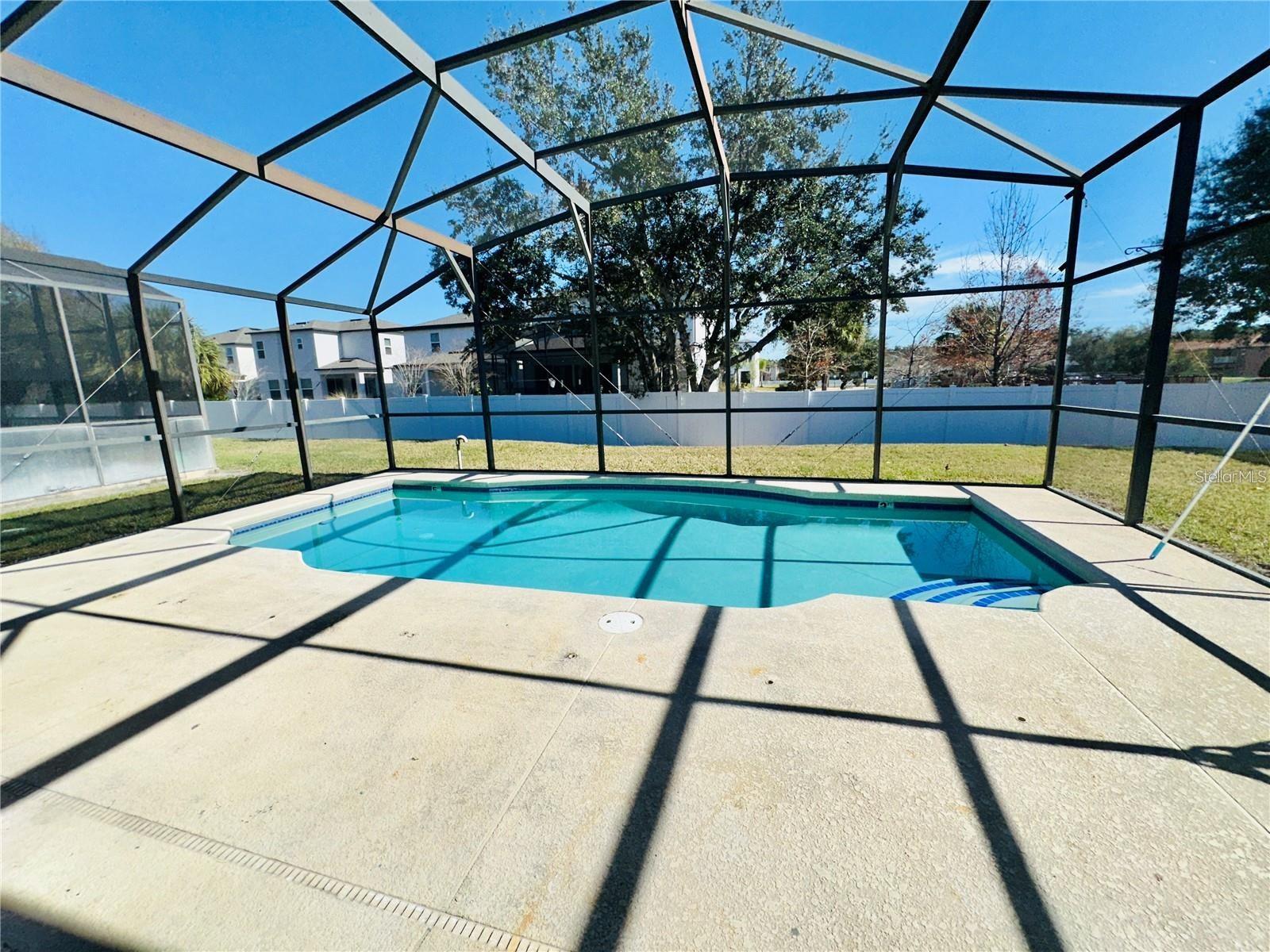 Image 10 of 12 For 931 Emerald Green Court