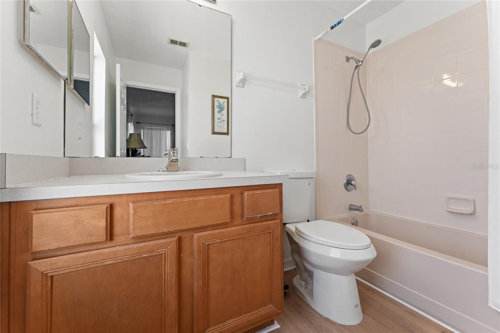 Image 25 of 54 For 1031 Solana Circle