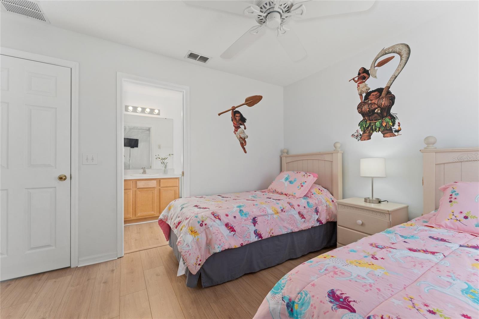 Image 36 of 54 For 1031 Solana Circle