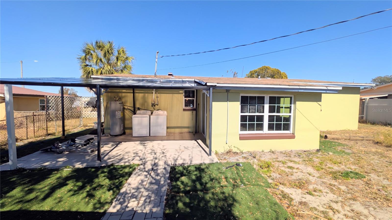 Listing photo id 11 for 4178 Tatum Street