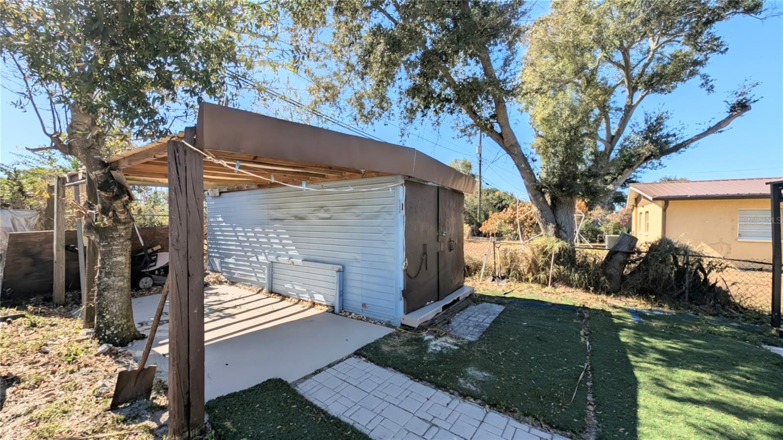 Listing photo id 17 for 4178 Tatum Street