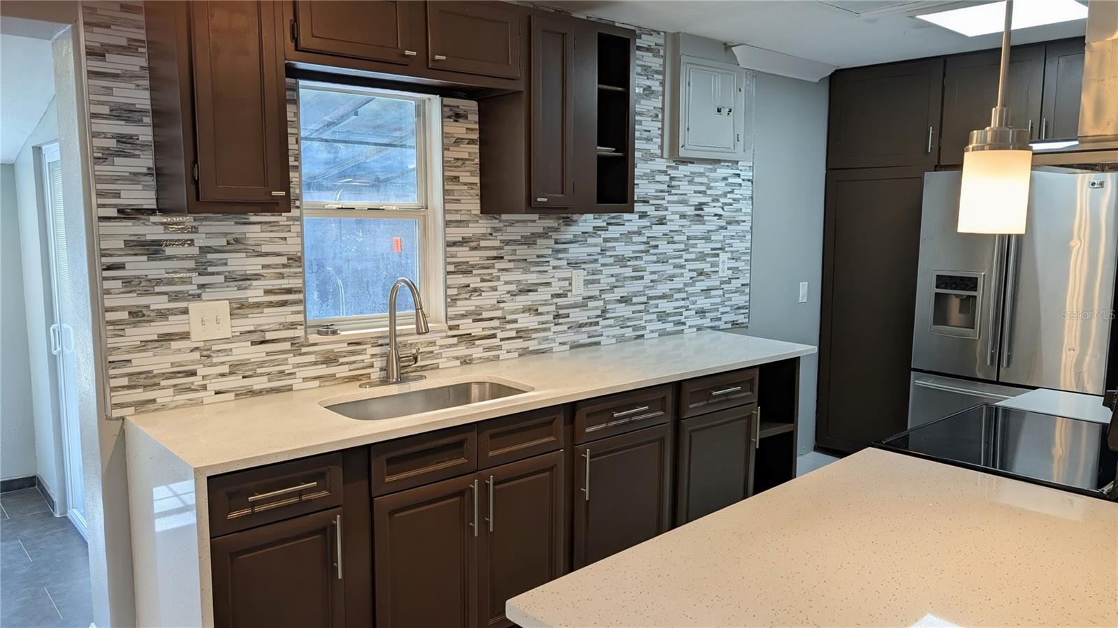 Listing photo id 1 for 4178 Tatum Street