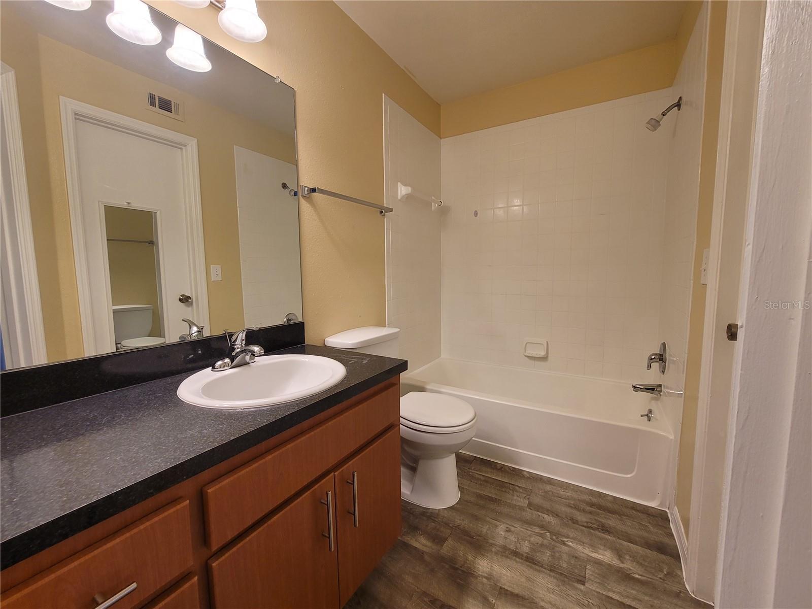 Image 13 of 18 For 421 Fountainhead Circle 213