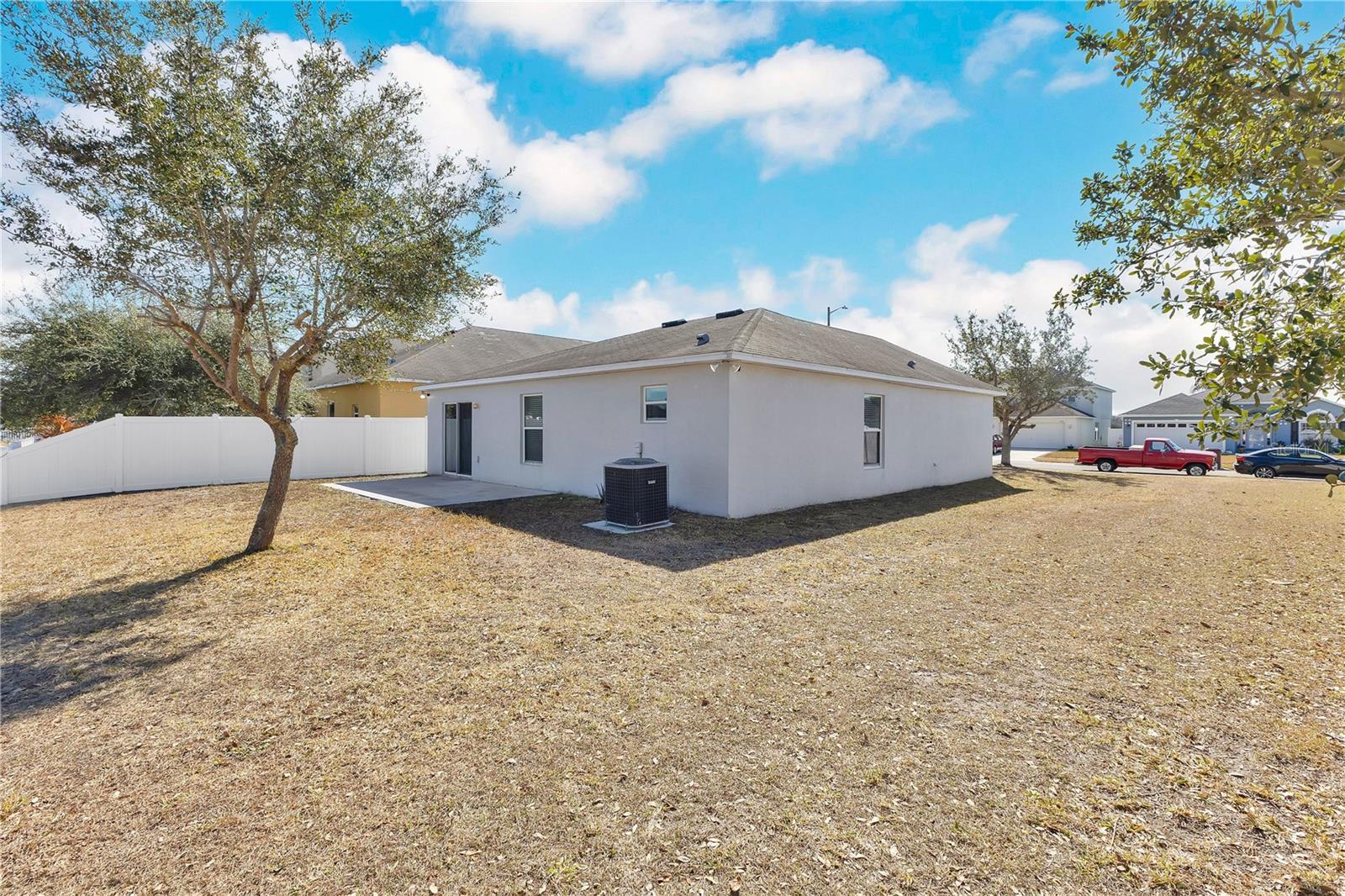 Image 16 of 25 For 5441 Silver Thistle Lane