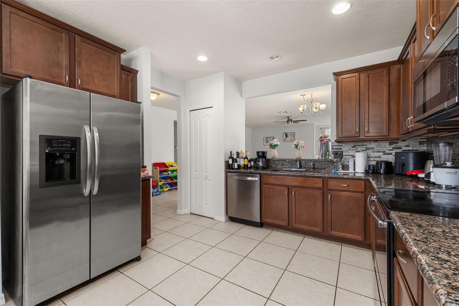 Image 10 of 47 For 6018 Fallglow Lane