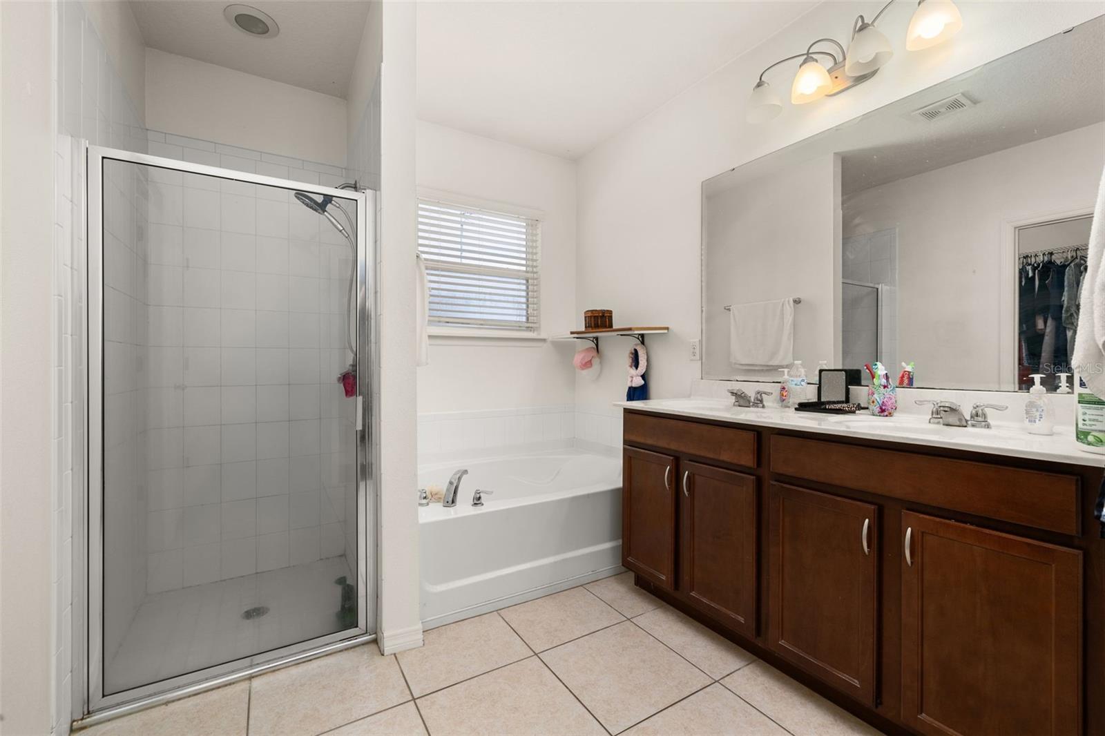 Image 22 of 47 For 6018 Fallglow Lane