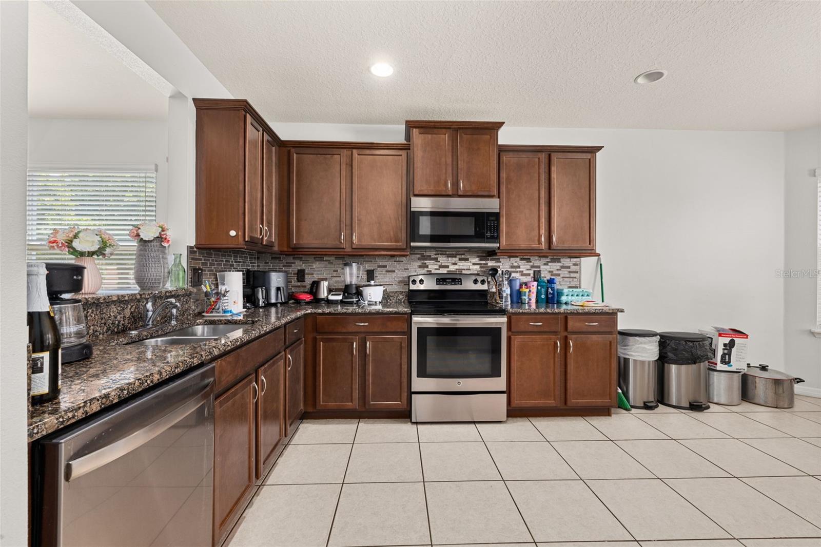 Image 8 of 47 For 6018 Fallglow Lane