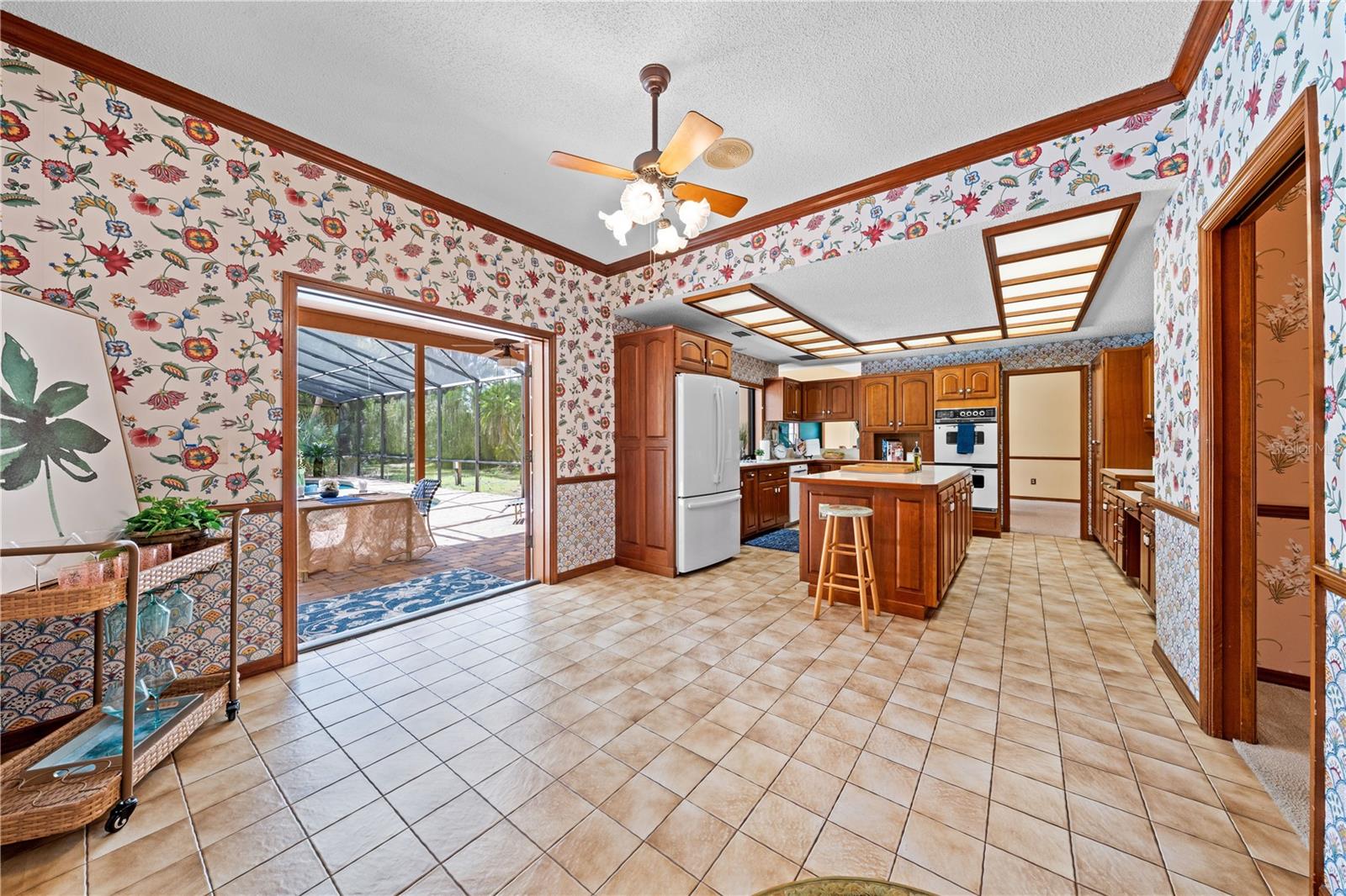 Image 27 of 56 For 1540 Grandview Boulevard