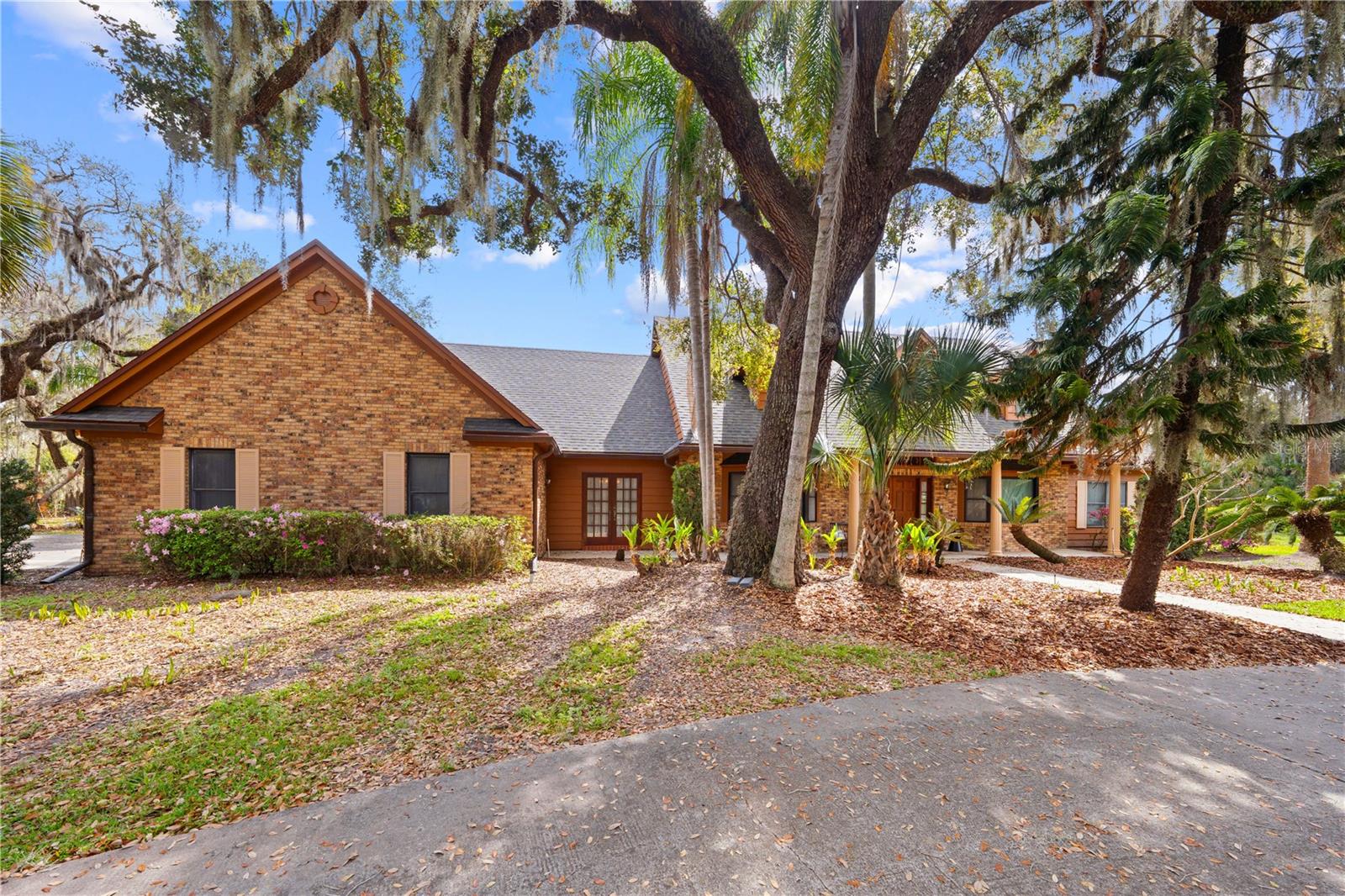 Image 3 of 56 For 1540 Grandview Boulevard