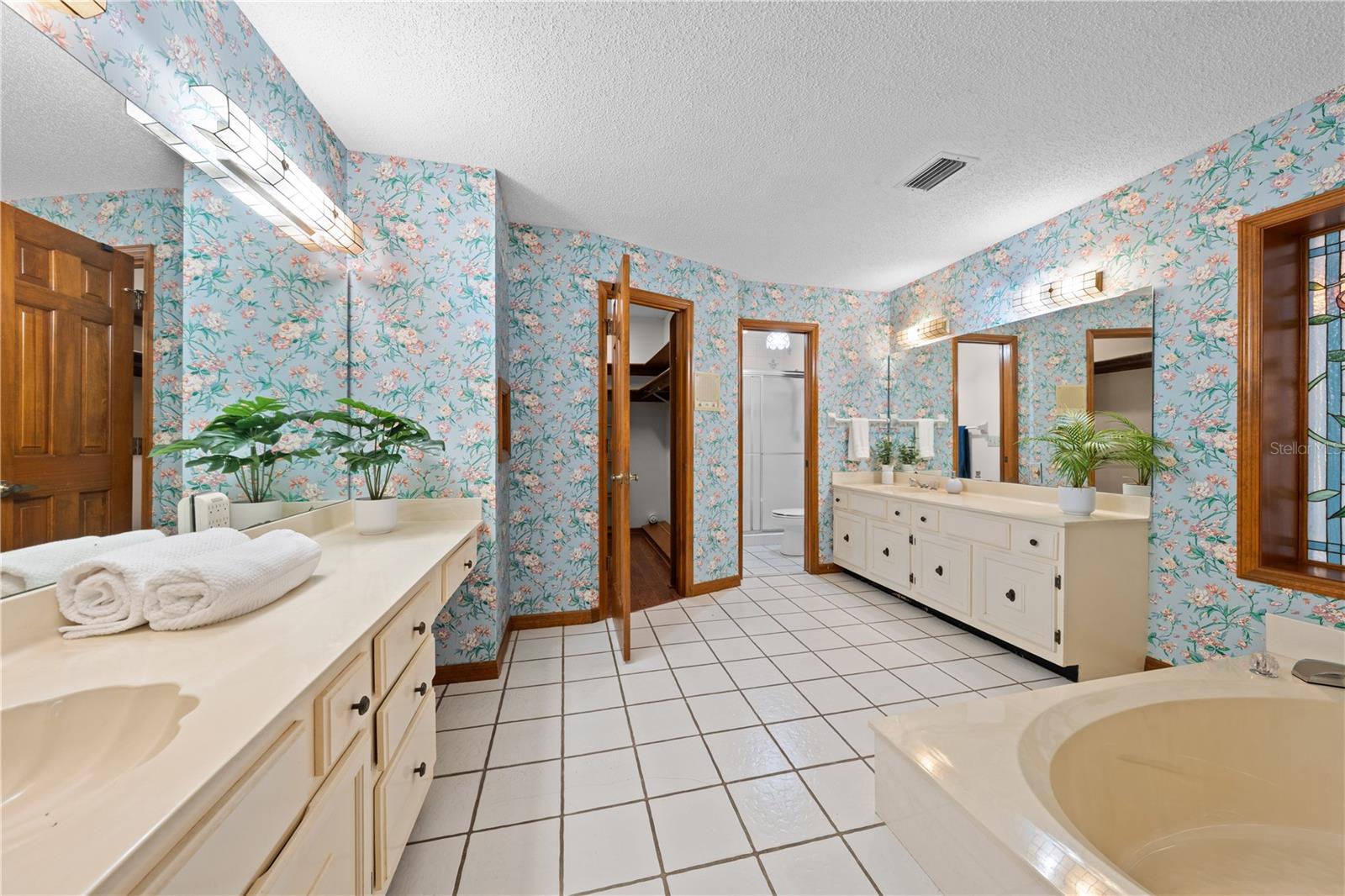 Image 34 of 56 For 1540 Grandview Boulevard