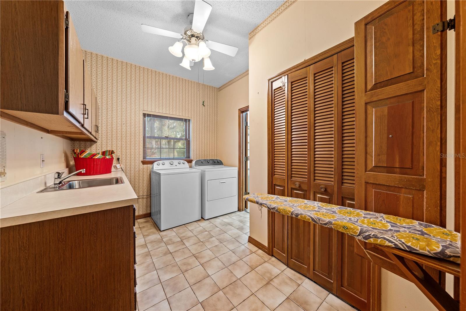 Image 49 of 56 For 1540 Grandview Boulevard